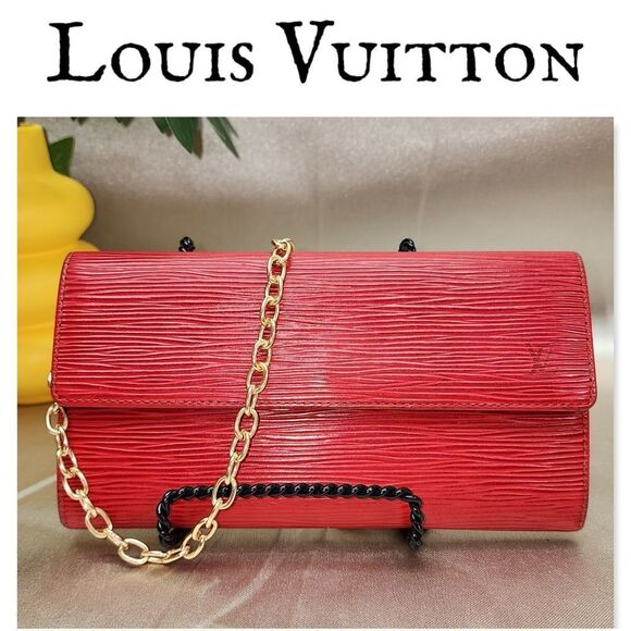 Authentic Louis Vuitton Porte Monnaie Tresor Epi Wallet With Conversion Chain - Picture 1 of 17